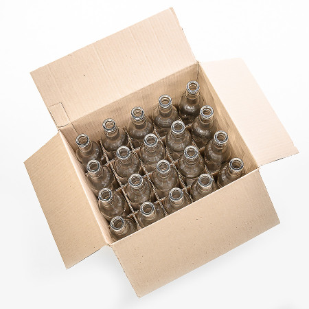 20 bottles of "Guala" 0.5 l without caps in a box в Магасе
